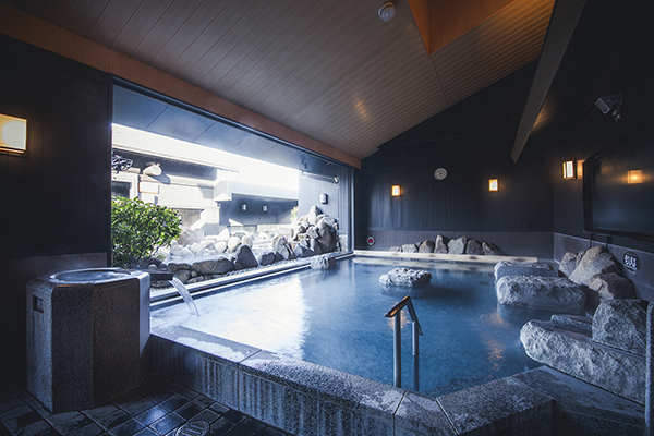 ランチやスイーツ＆パンもお得に！